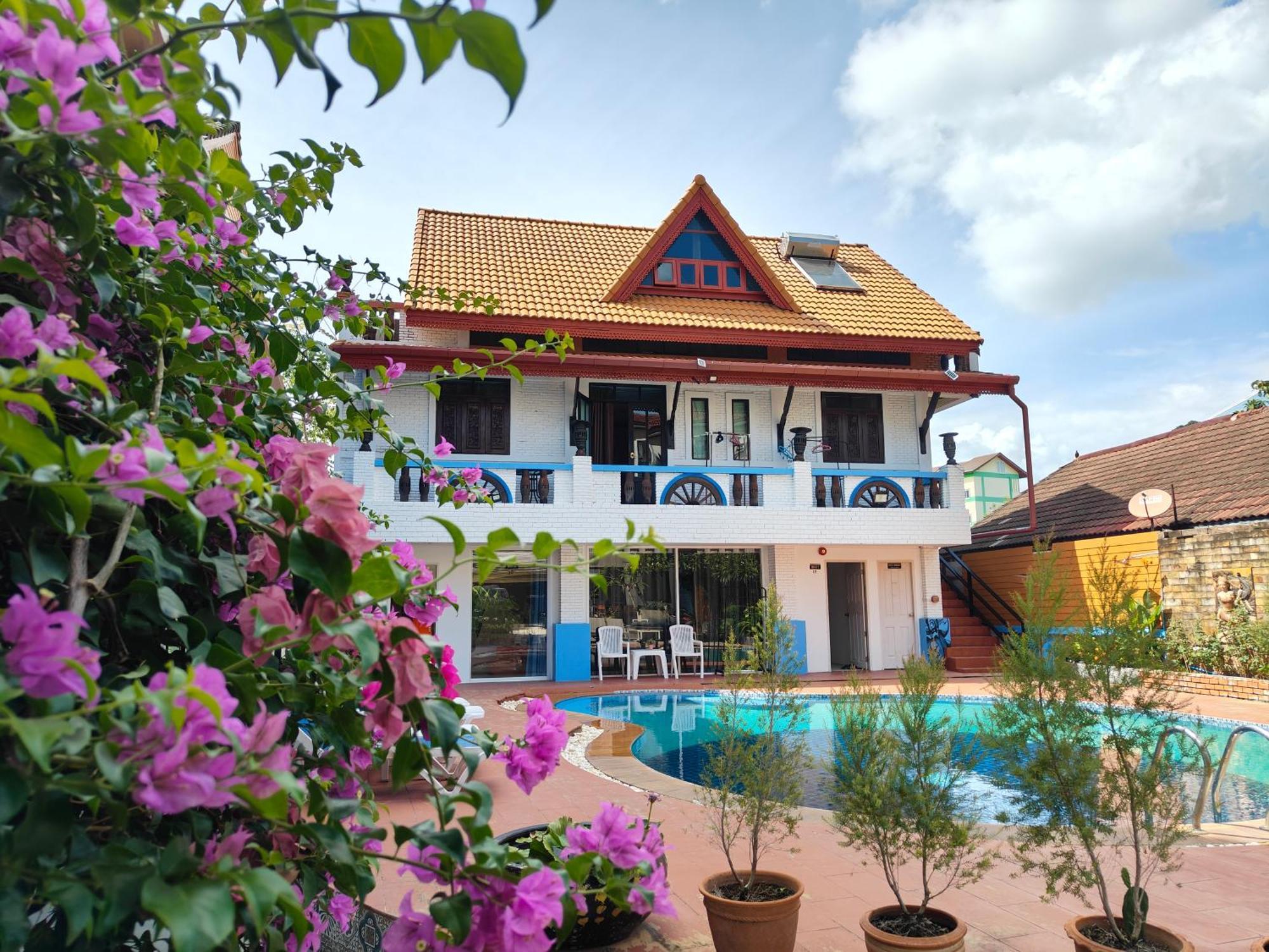 Baankasemsuk hotel 般咔 深宿 Patong 外观 照片